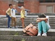Làm gì khi con bị bắt nạt ở trường